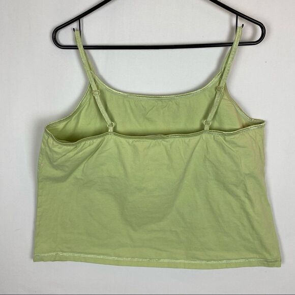 Plus size tank - Picture 2 of 3